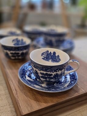 Blue Willow Teacup with Saucer Set Of 5 Japan Antique